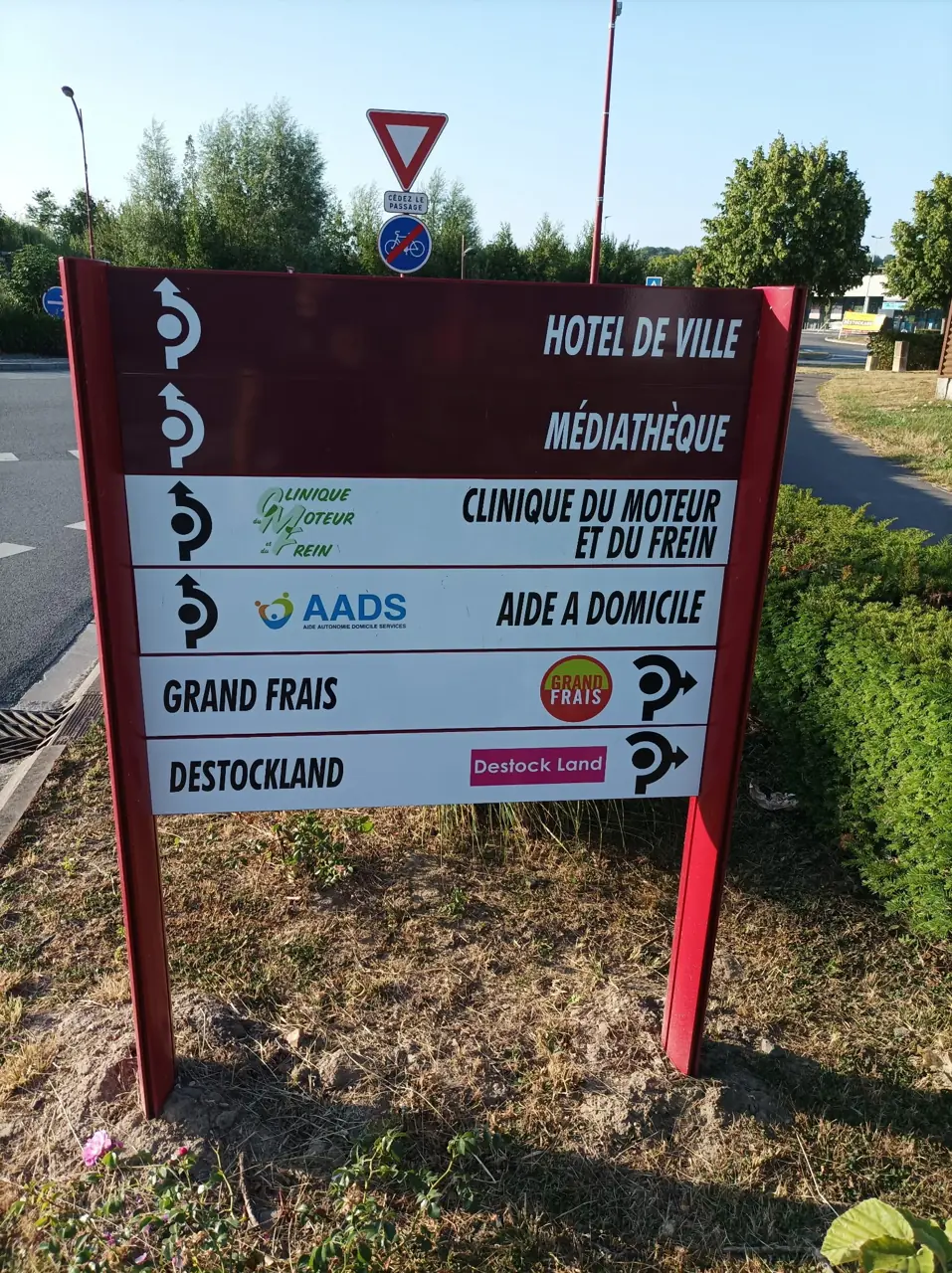 Portique URBACOM à Arques