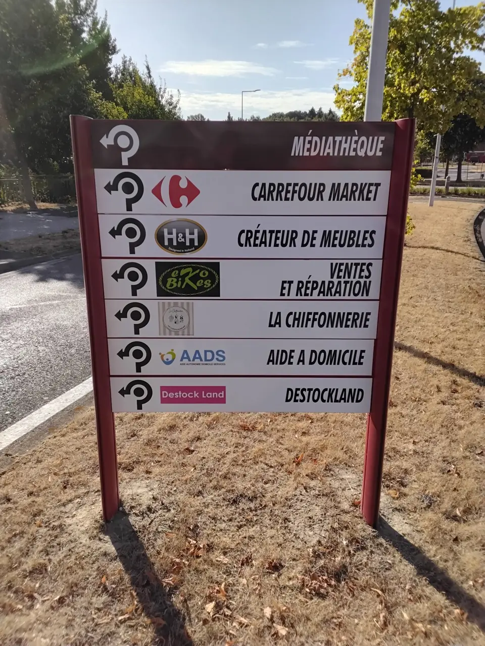 Portique URBACOM, Arques